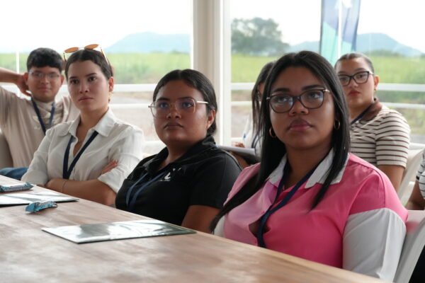Abrimos las puertas a la próxima generación de profesionales marítimos y portuarios 